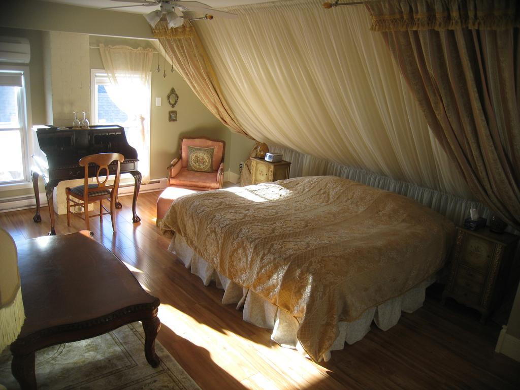 Auberge Marquis De Montcalm Sherbrooke Esterno foto