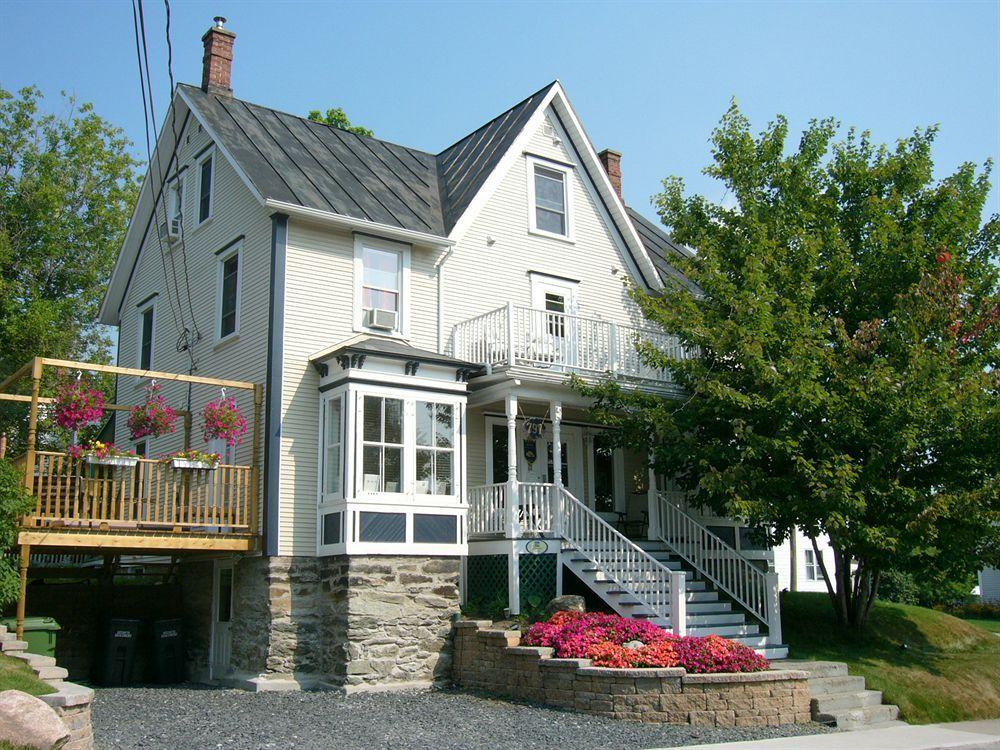 Auberge Marquis De Montcalm Sherbrooke Esterno foto