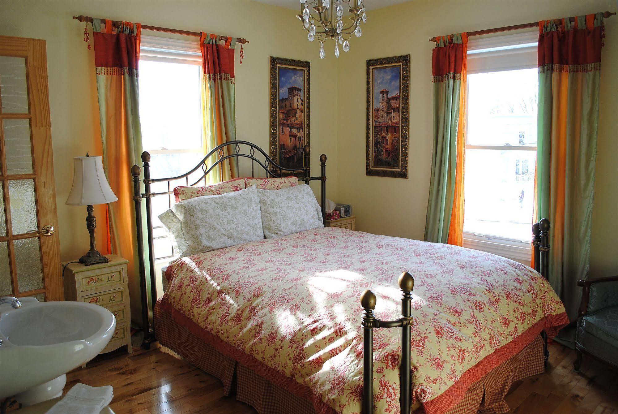 Auberge Marquis De Montcalm Sherbrooke Esterno foto